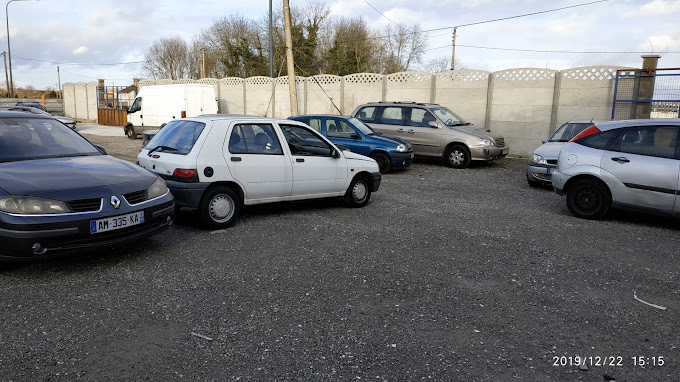 Aperçu des activités de la casse automobile GARAGE UNIVERSEL AUTO PIECES située à GROSLAY (95410)